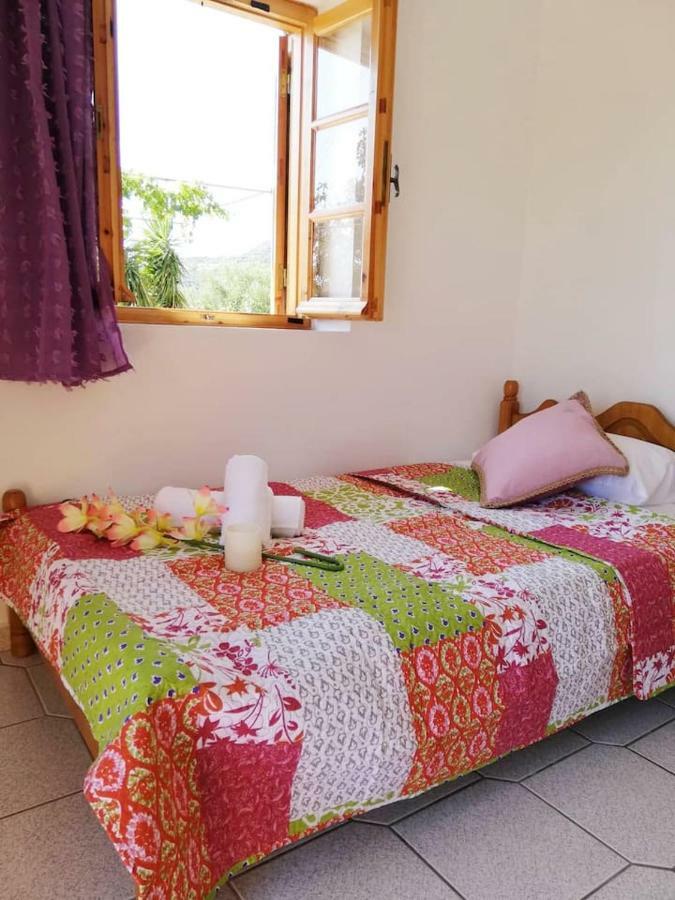 Ferienwohnung Theasea House With Garden Riglia Exterior foto